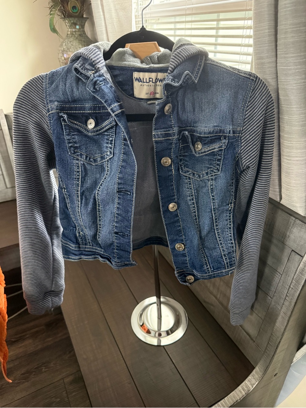 Jeans subcategory identification